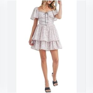 Women's Lush Short Sleeve Flirty Tiered Mini Dress in Pale Pink SMALL